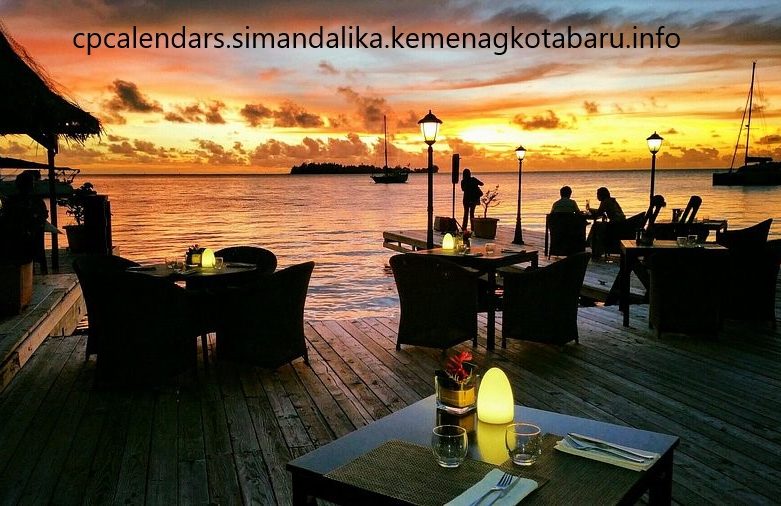 Menikmati Sunset di Pulau Bora Bora Polinesia Prancis